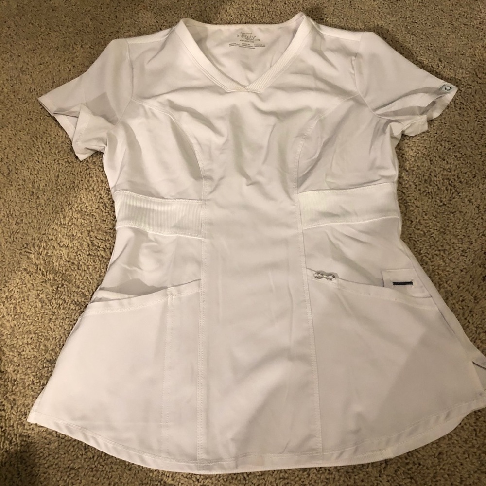 Cherokee Infinity Scrub Top